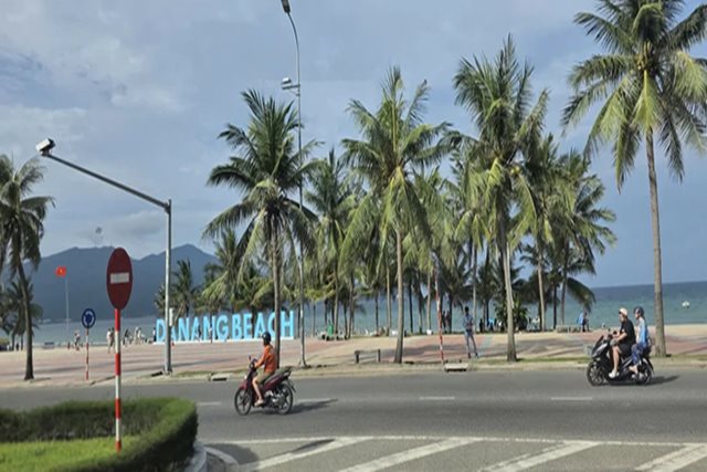Nắng nóng dịch chuyển vào Trung Bộ, miền Bắc còn 2 ngày oi nóng